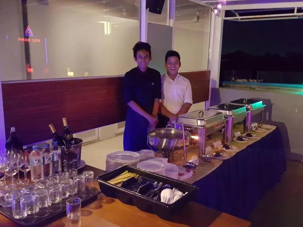 יאנגון Asian Smile Hotel
