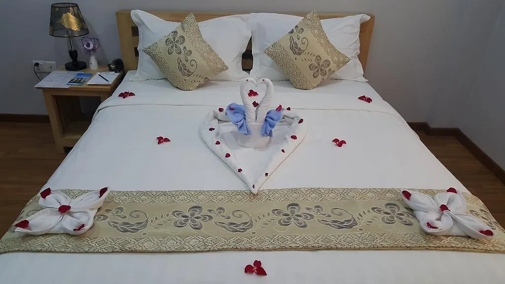יאנגון Asian Smile Hotel