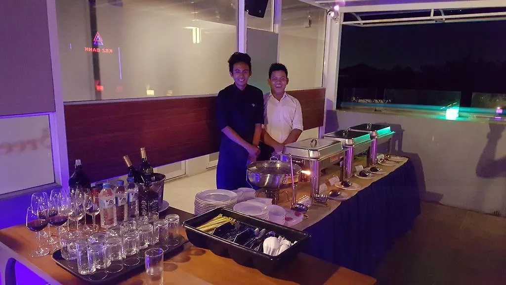 יאנגון Asian Smile Hotel 2*,  מיאנמר