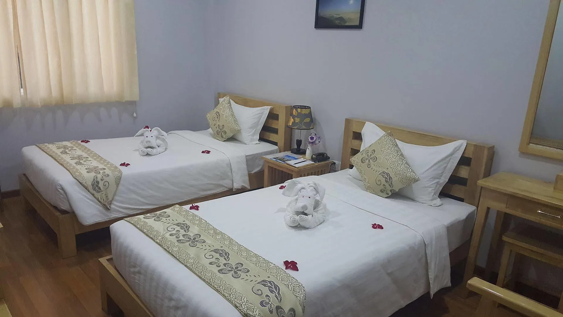יאנגון Asian Smile Hotel מיאנמר